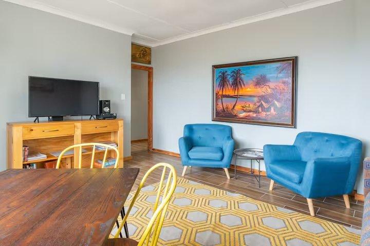 2 Bedroom Property for Sale in Fish Hoek Western Cape